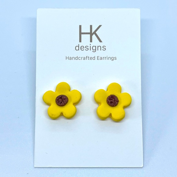 🌼Handmade Yellow Flower Earrings - Picture 1 of 5